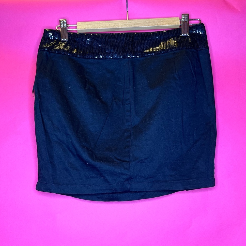 Mini skirt - Picture 2 of 4